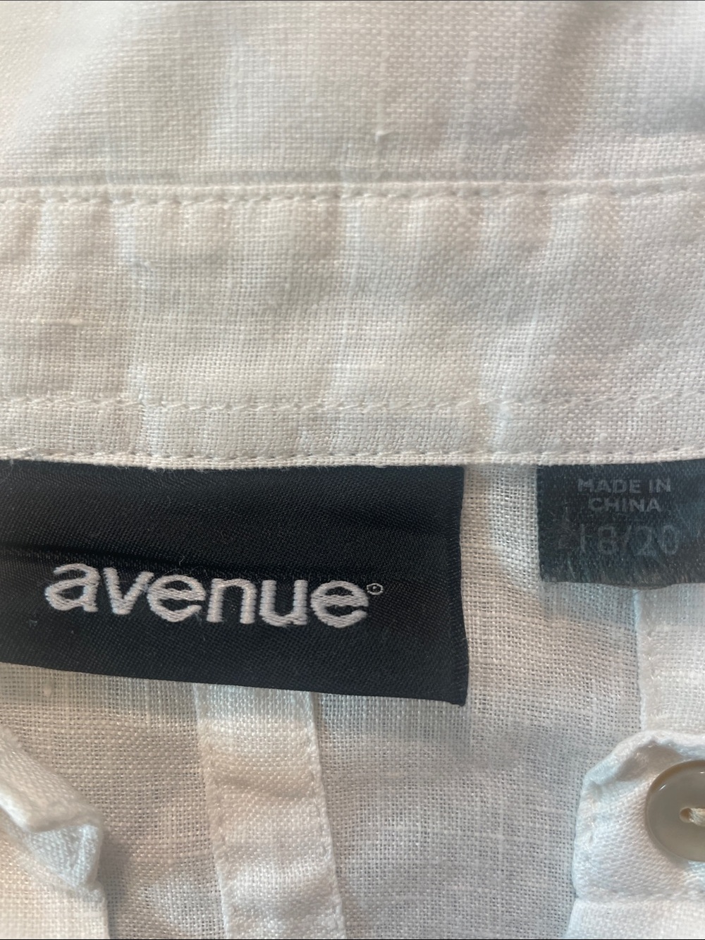 Avenue 18-20 Linen Classic White ShortSleeve Shirt Womens pit to pit 25” Preworn - Picture 16 of 16
